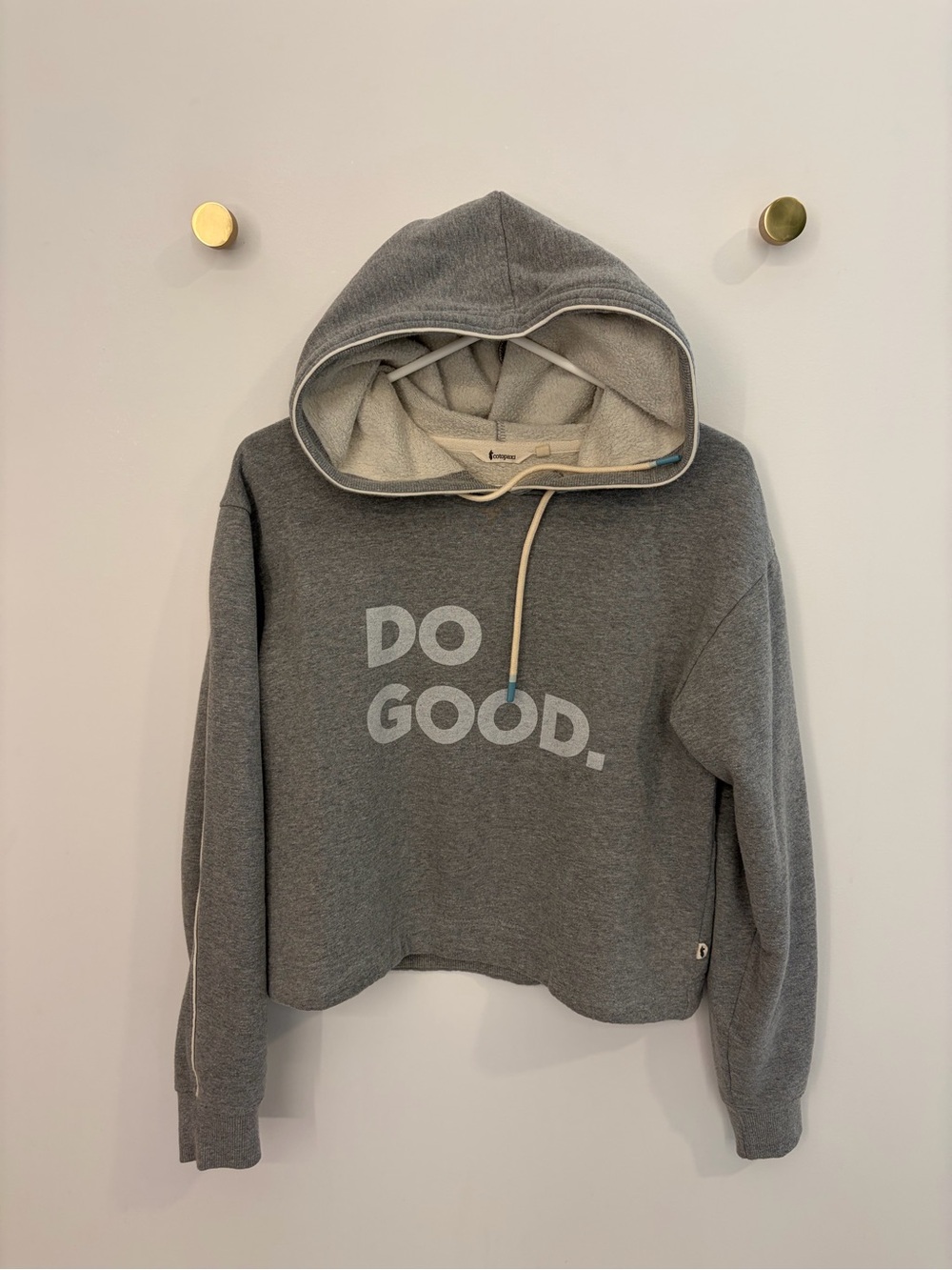 Cotopaxi Women’s ‘Do Good’ Crop Gray Hooded Sweatshirt - Small